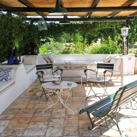 Sleeps 10 Pool Wifi Villa
